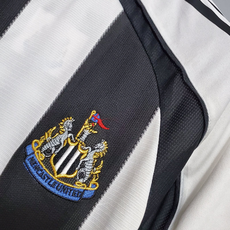 Camisa Newcastle Home 05/06 - Versão Retrô