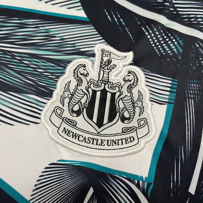 Camisa Newcastle Edição Especial 24/25 - Versão Torcedor