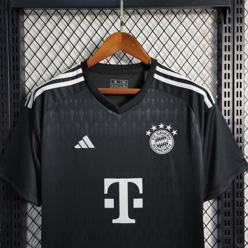 Camisa Bayern de Munique Goleiro Preto 23/24 - Versão Torcedor