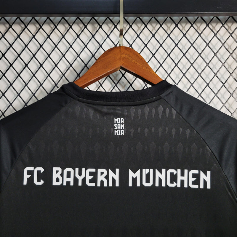 Camisa Bayern de Munique Goleiro Preto 23/24 - Versão Torcedor